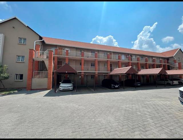 2 BEDROOM APARTMENT FOR SALE IN SUMMERFIELDS ESTATE